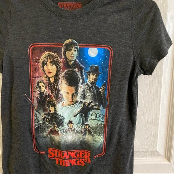 Stranger Things Character Tee Shirt Women's Size Small Short Sleeves Gray - Picture 2 of 4